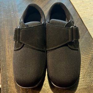 Worn 1 Time OrthoFeet Shoes Velcro closure 7.5 Wide
